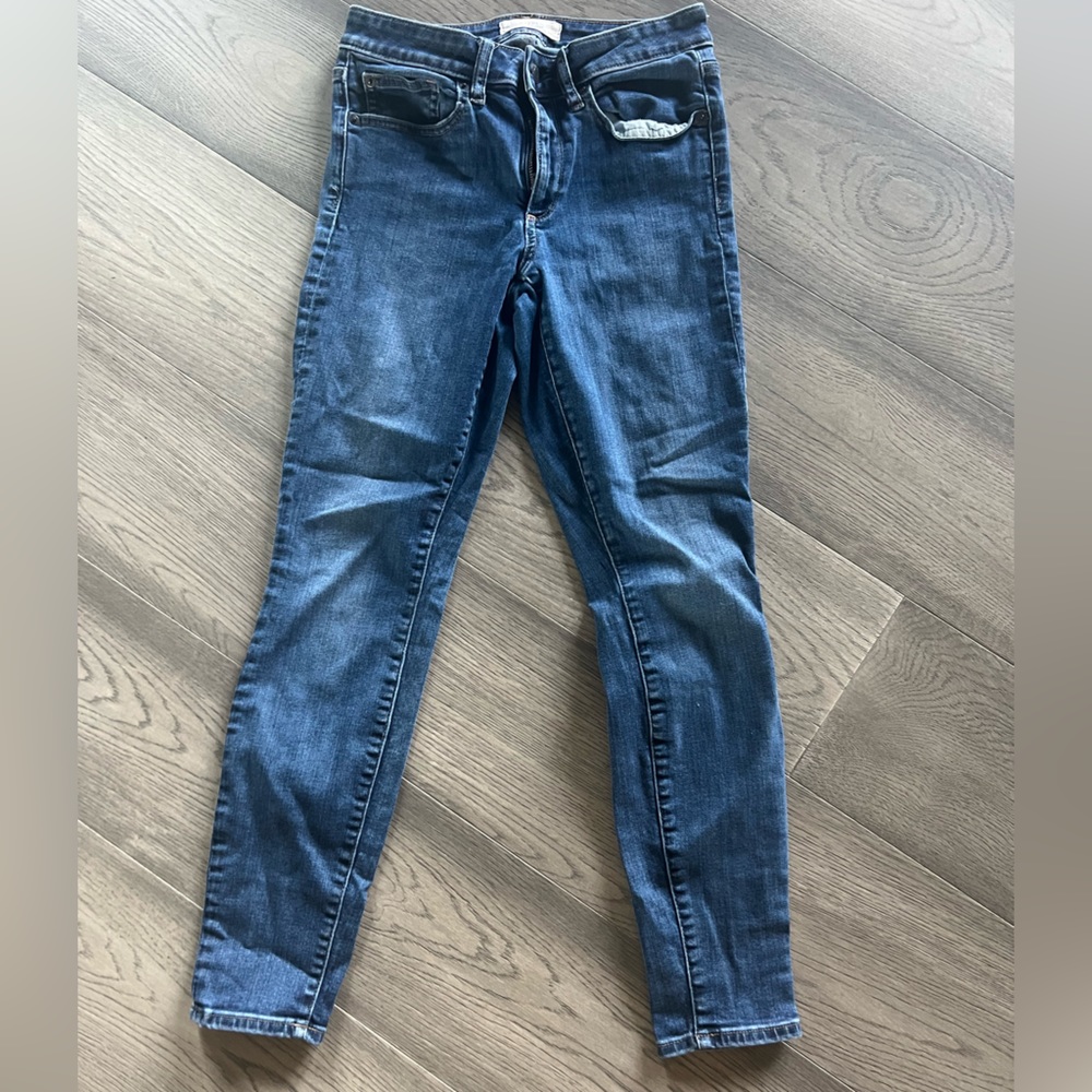 Gap skinny jeans size 28